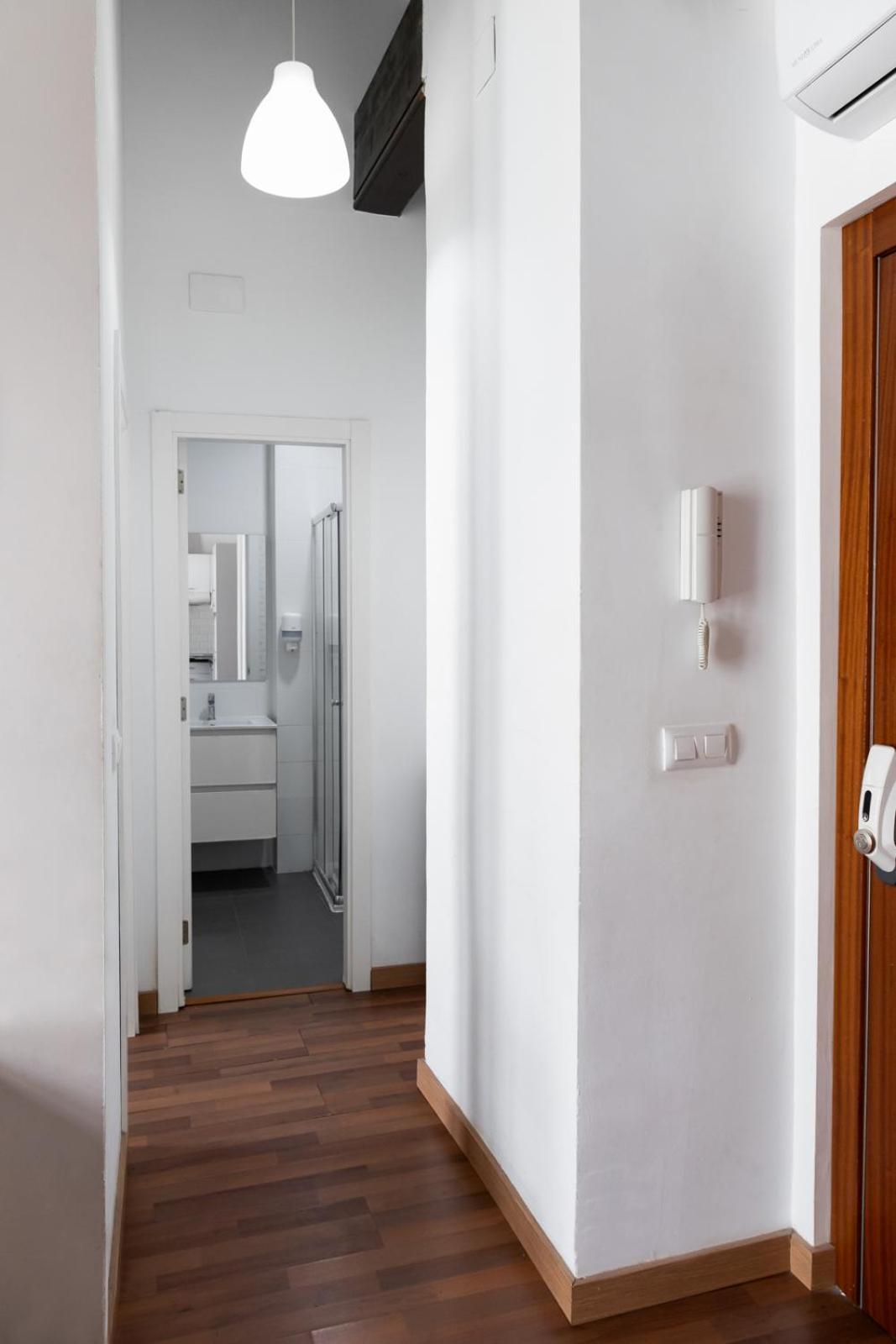 Appartamento Up Town Valenza Esterno foto